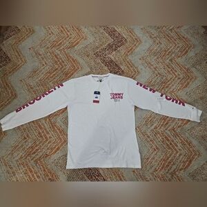 Tommy Hilfiger White Shirt with Pink Logo